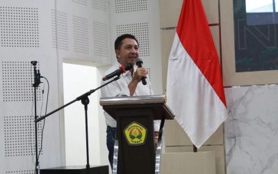 Direktur Utama PT Saraswanti Anugerah Makmur Tbk, Bapak Yahya Taufik Mengisi Kuliah Umum di Aula Gedung Soedjarwo, Universitas Jember.